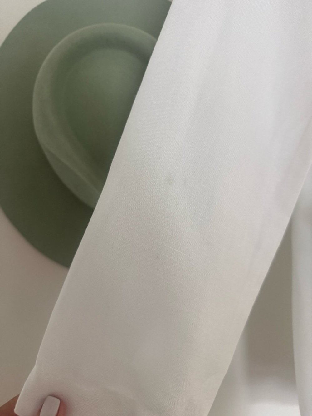 Show Me Your Mumu Escape Blazer Romper in White Linen - Picture 4 of 4